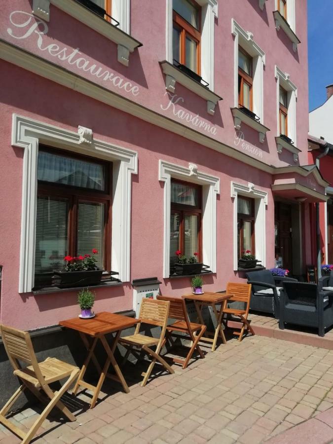 Penzion U Papousku Jindřichŭv Hradec Exterior foto